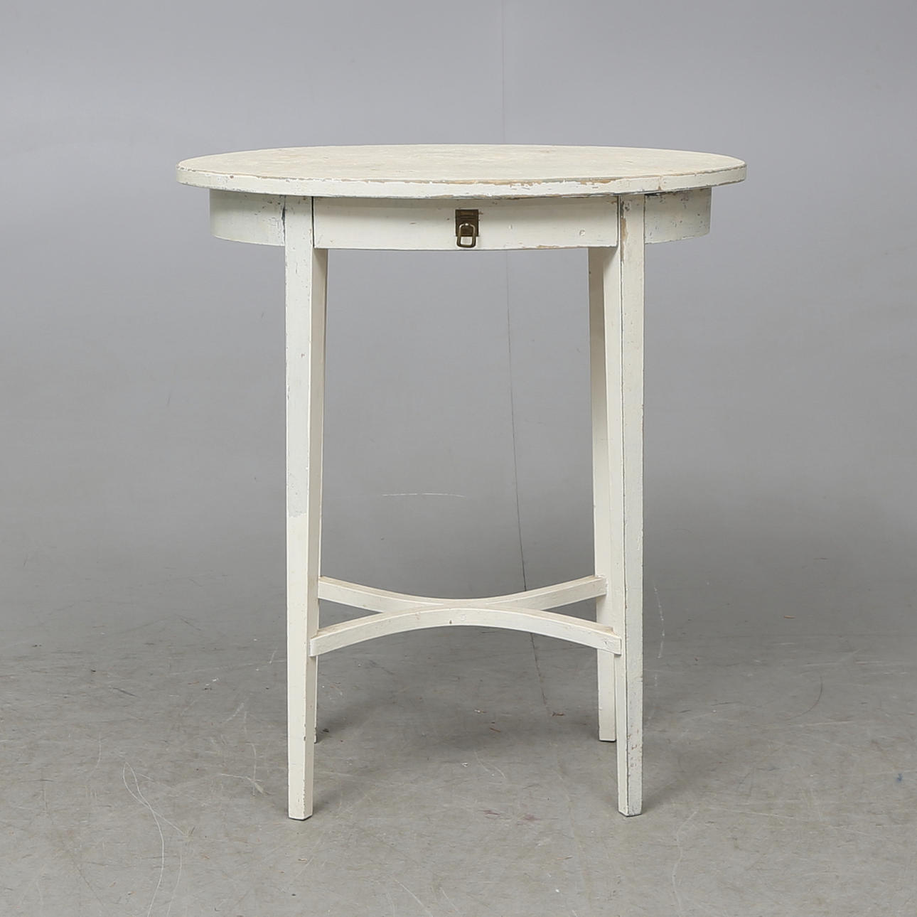 BORD MED LÅDA, 1900-tal.