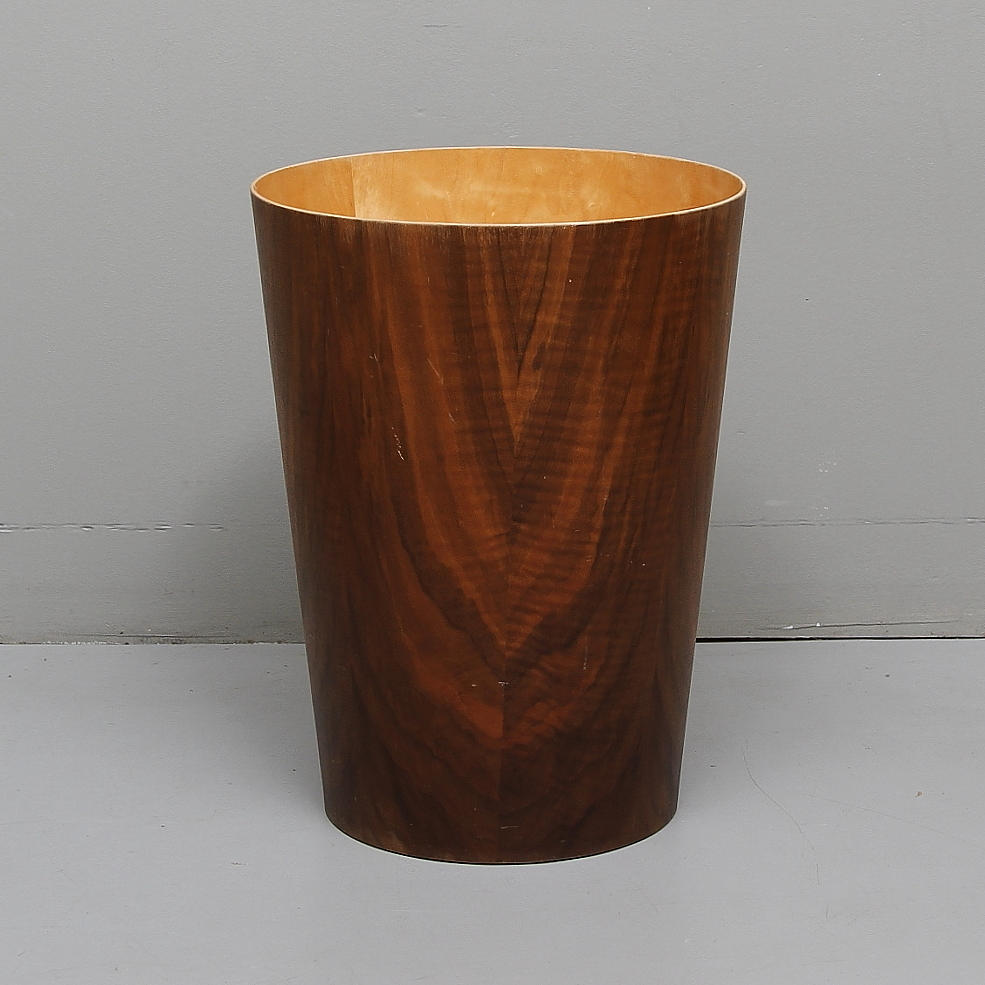 PAPPERSKORG, "Rainbow", Martin Åberg, Servex, Sverige, 1900-talets andra hälft.