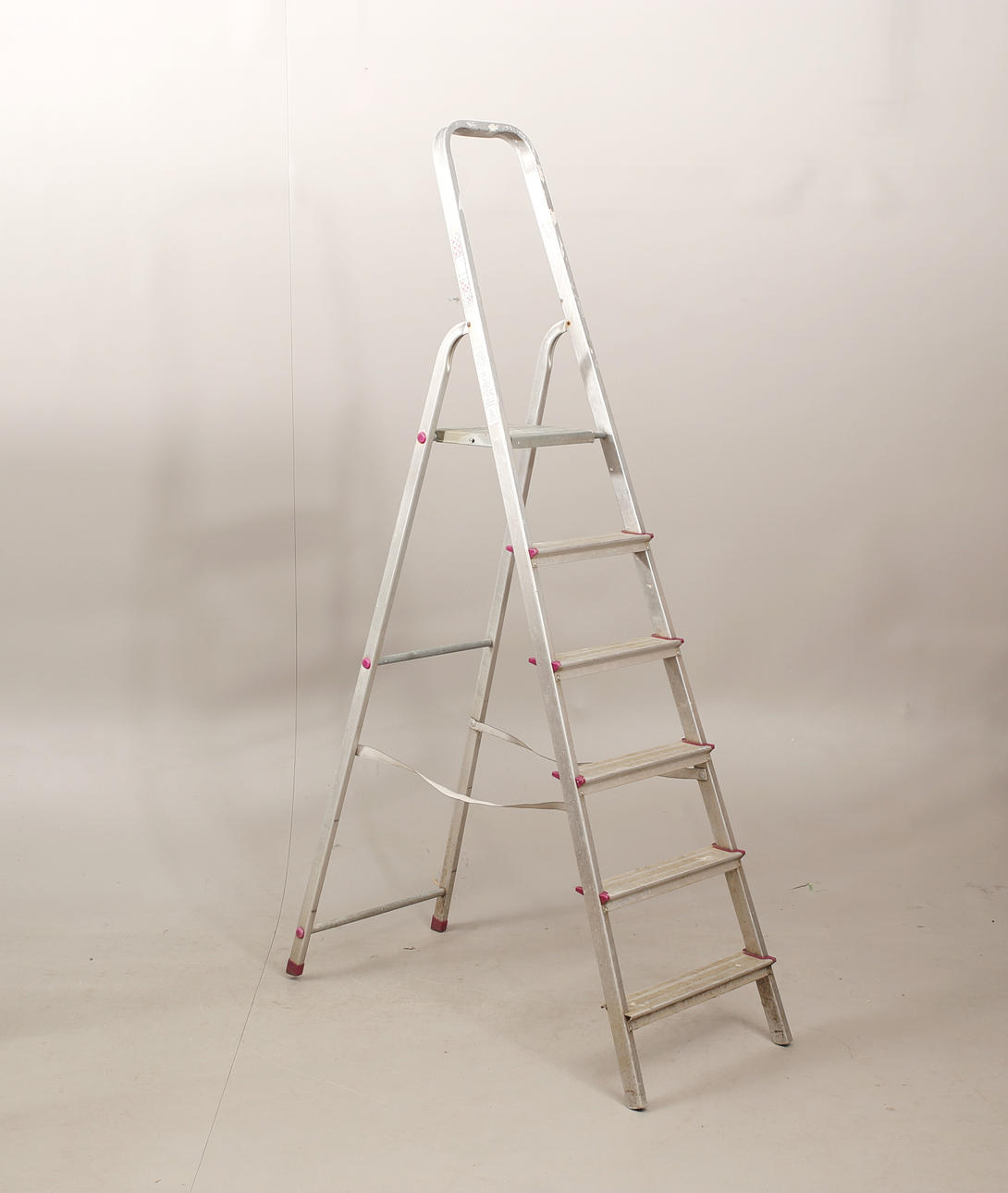 TIKKAAT, alumiini, 6 askelmaa.