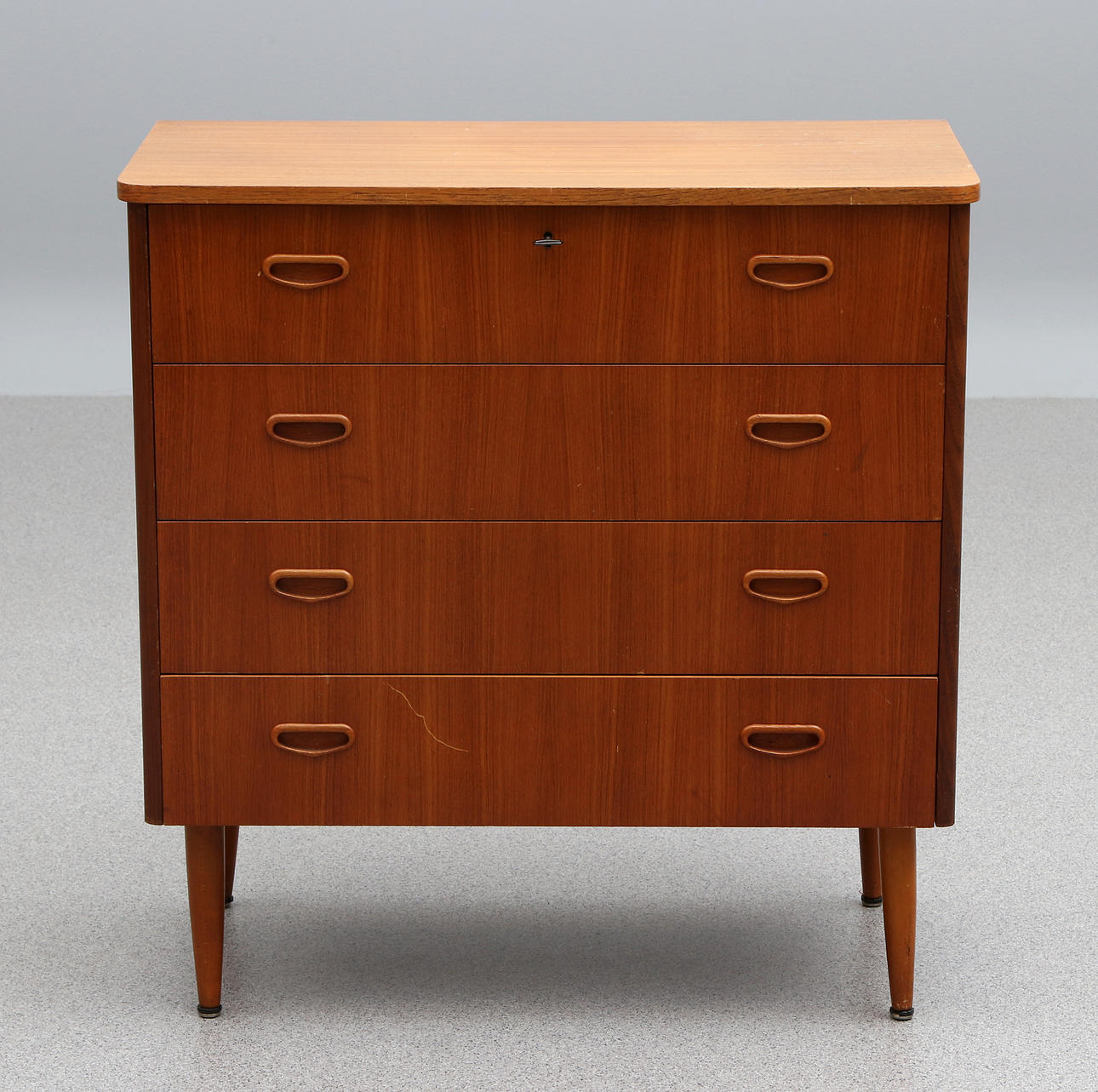 Kommode. Det er teak. Moderne design, 1950'er/60'ere.