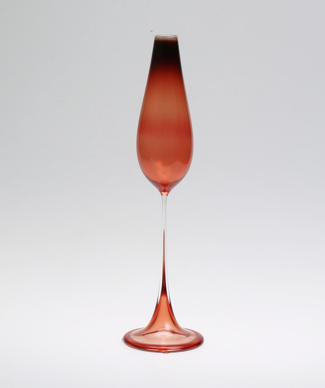 NILS LANDBERG. Tulpanglas, Orrefors, Signerad och daterad -57.