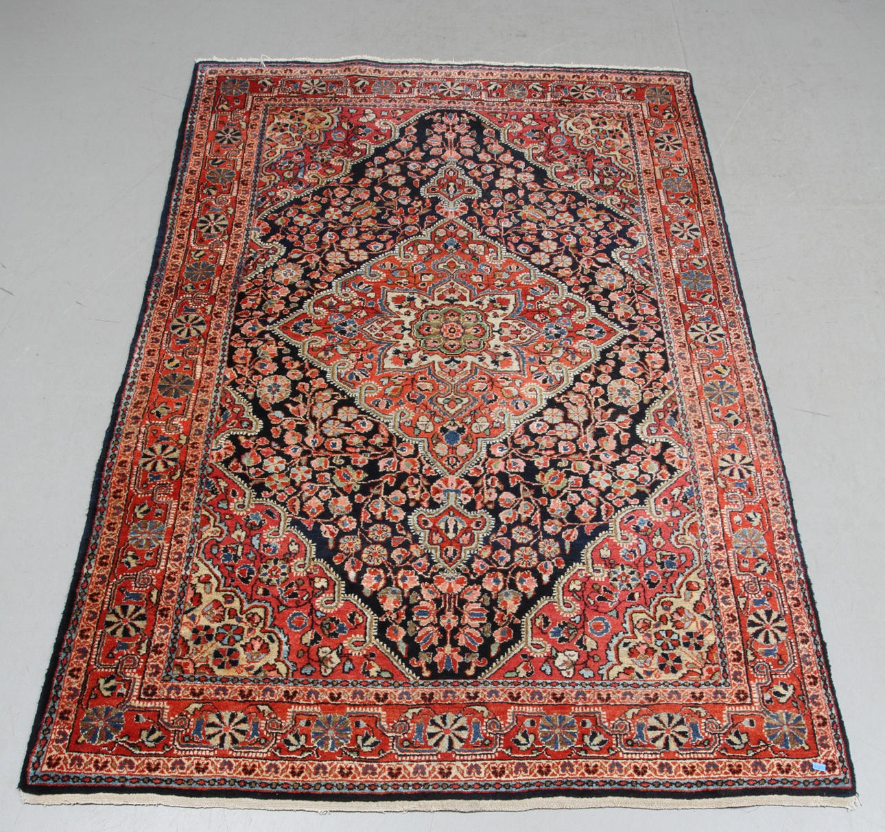 MATTA, orientalisk, ca 200 x 130 cm.