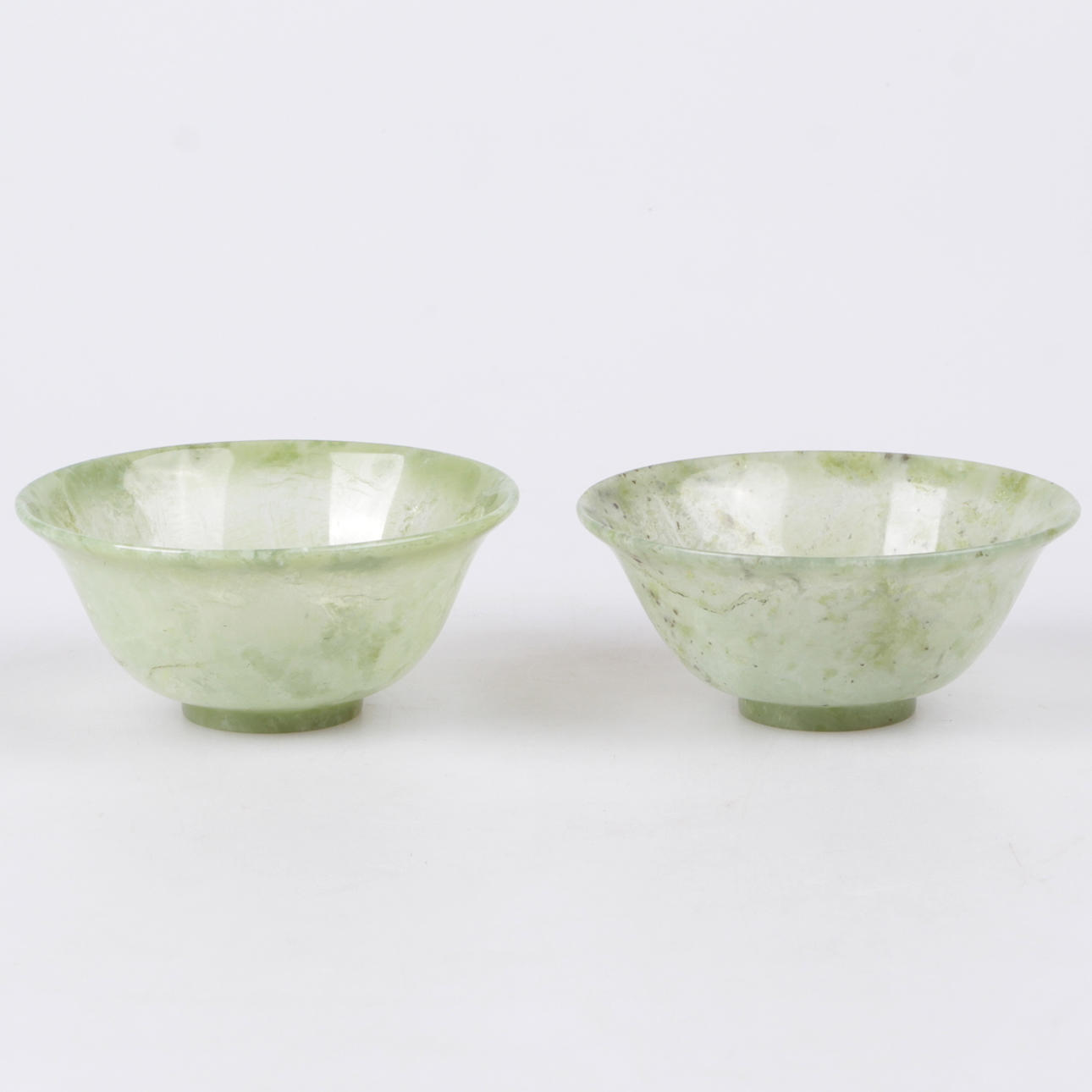 SKÅLAR, ett par, tunnväggiga, Nefrit, sen Qing/ Republik.