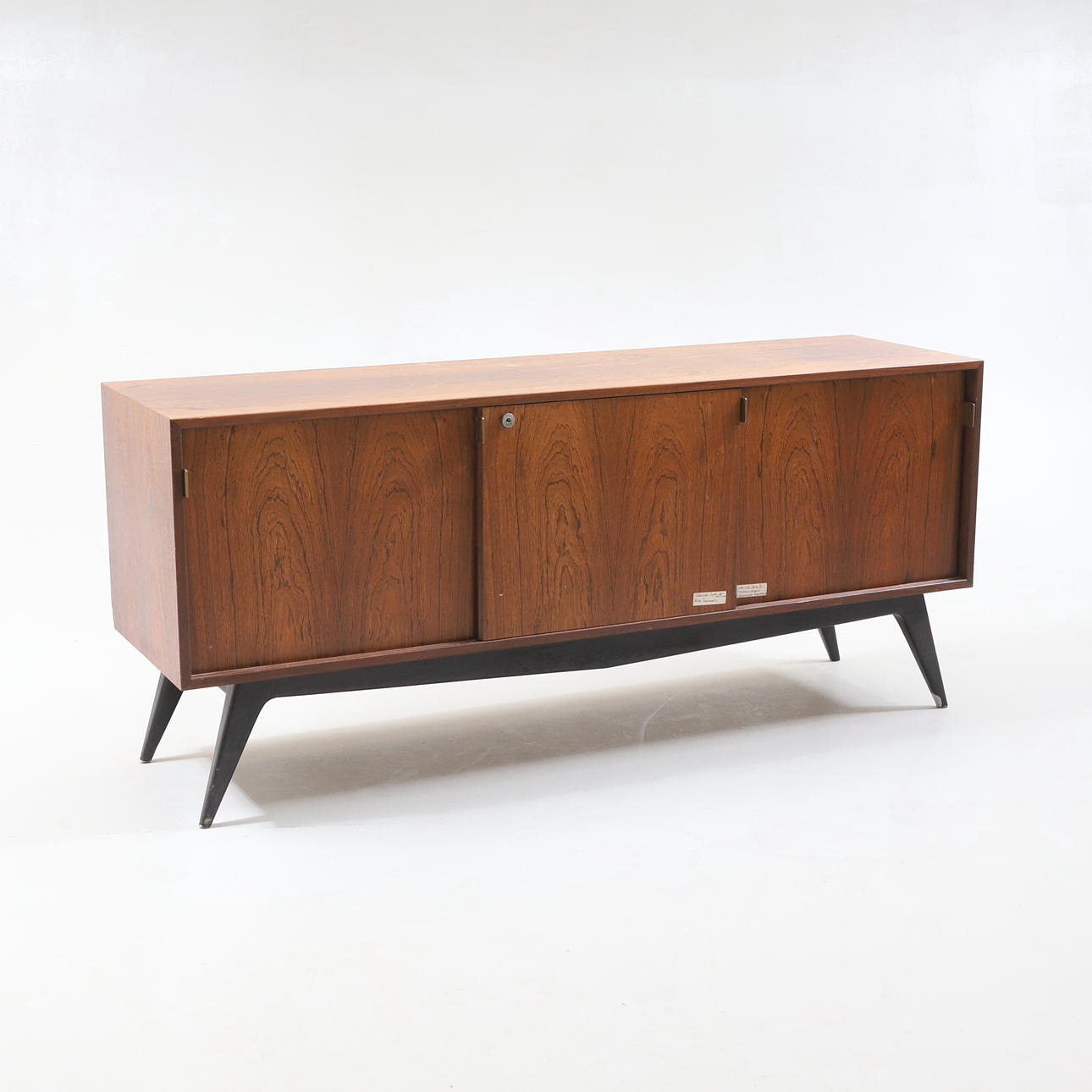 HADAR SCHMIDT. Sideboard, palisander, 1950-tal.
