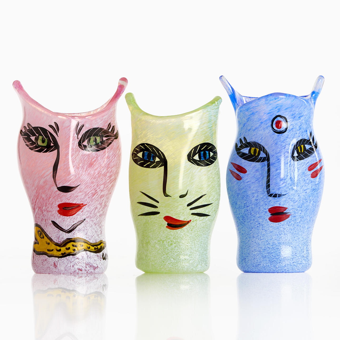 ULRICA HYDMAN-VALLIEN. A set of 3 “Open Minds” vases, signed 