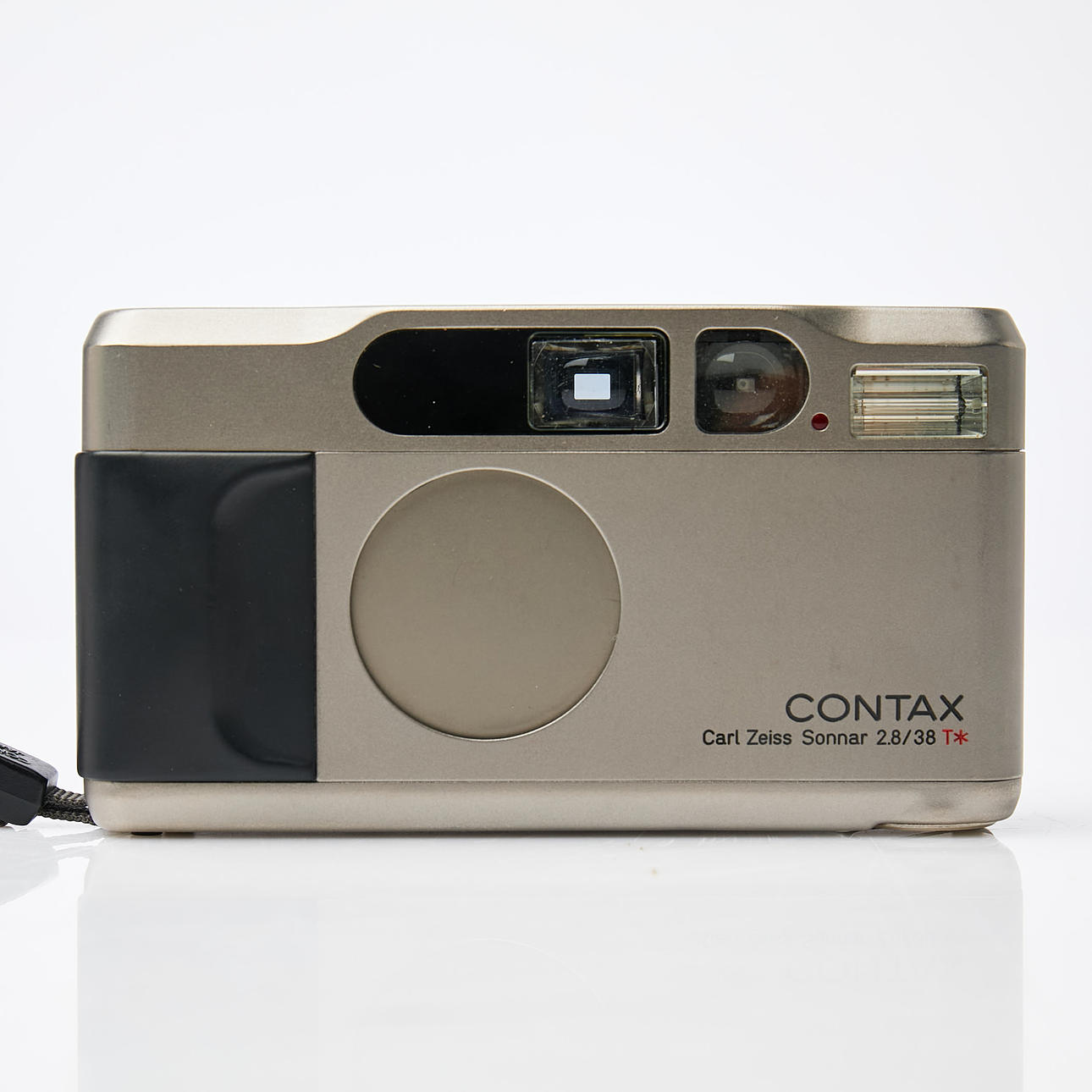 CONTAX T2, Carl Zeiss Sonnar 2.8/38 T, marked Kyocera Japan, No