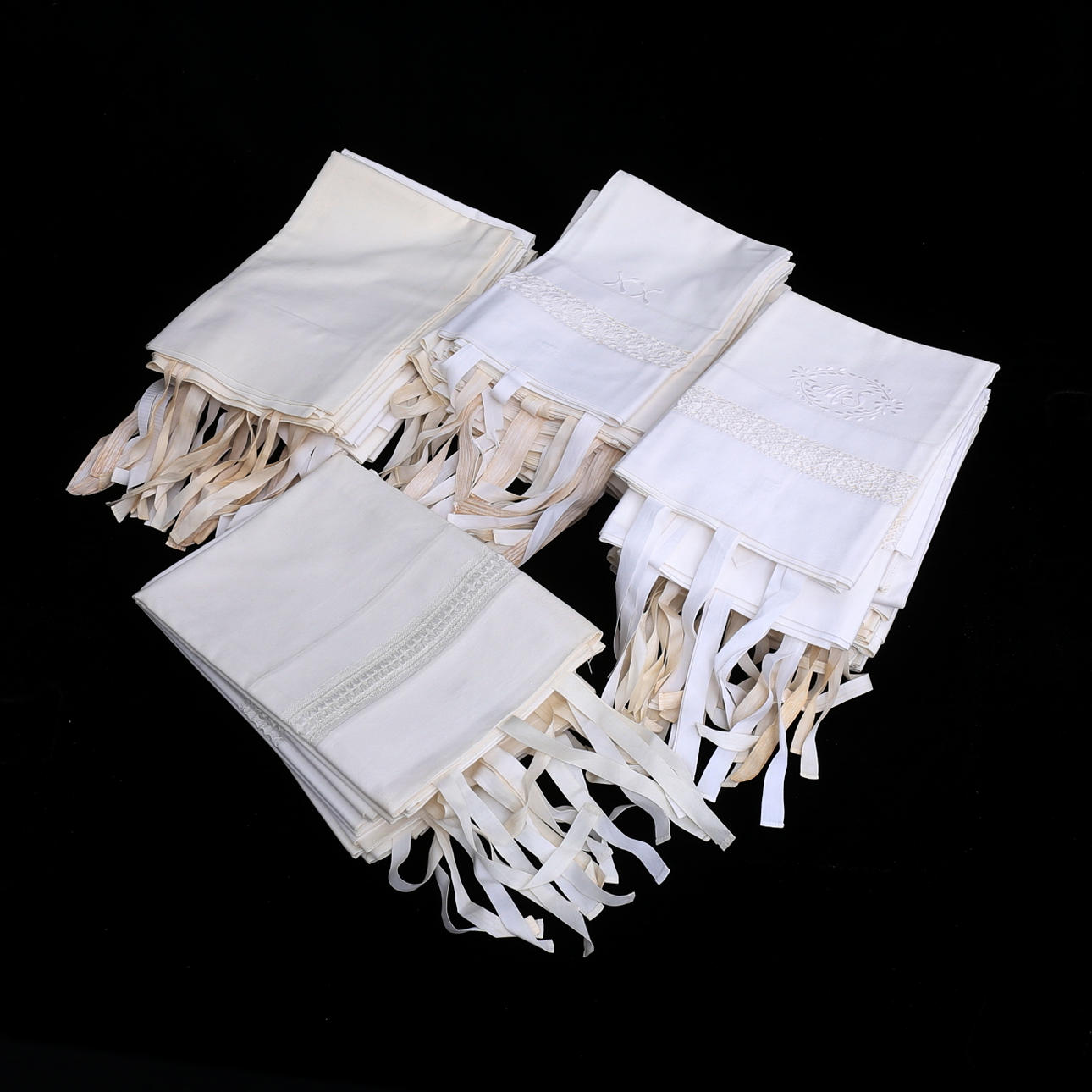 ÖRNGOTT, spets och brodyr, 30 st.