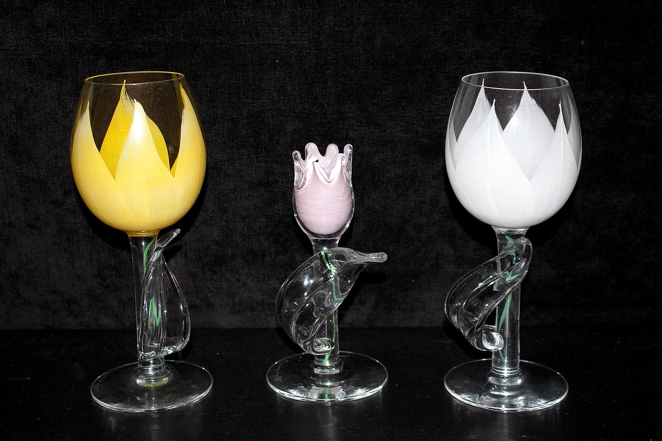 VINGLAS, 2 st med ljusstake, "tulpanglas" Strömbergshyttan.