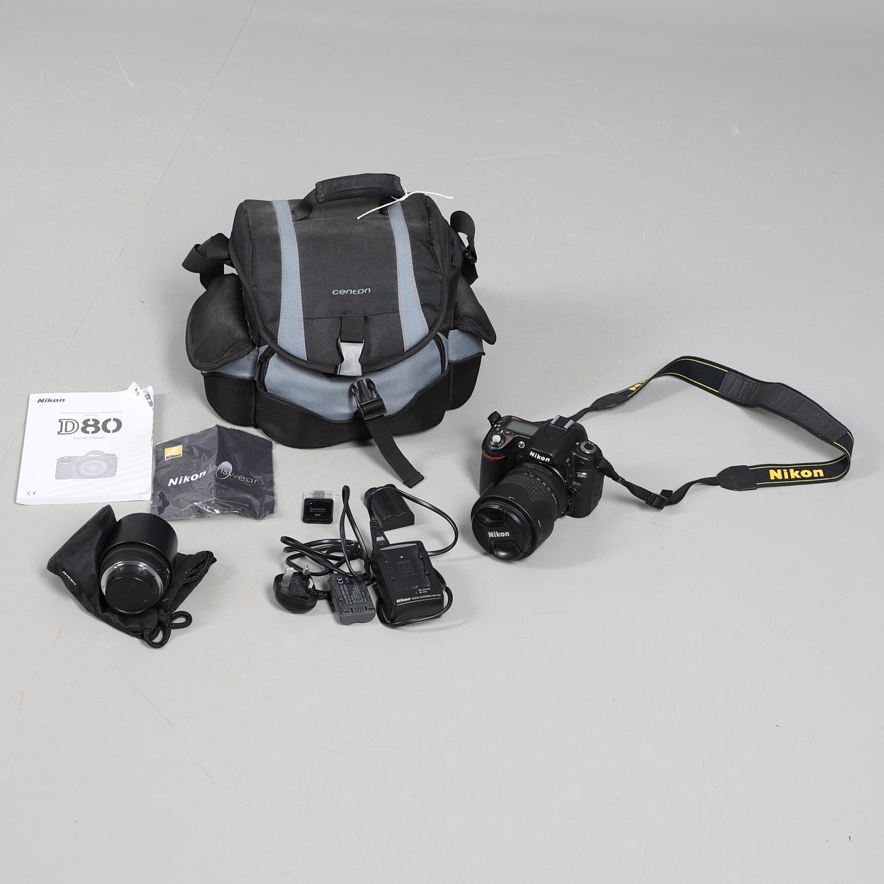 ET NIKON D80 DIGITALKAMERA.