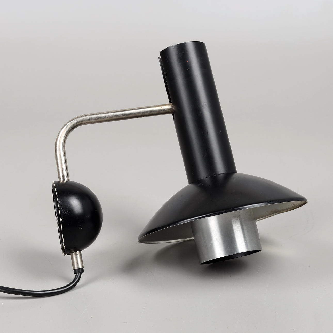 LOUIS Poulsen, væglampe, „Louis“, Danmark.