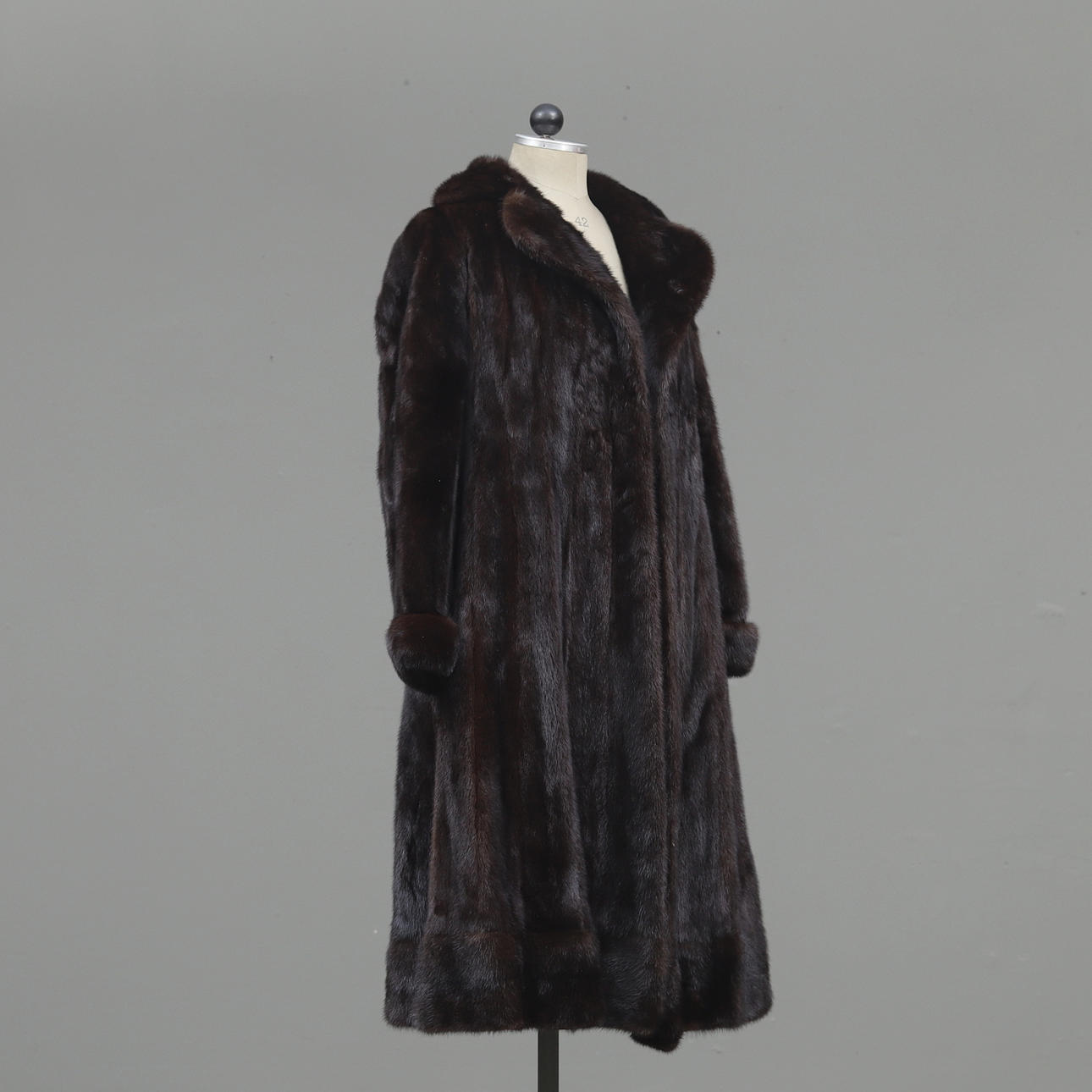 MINKPELS, 20. århundrede.