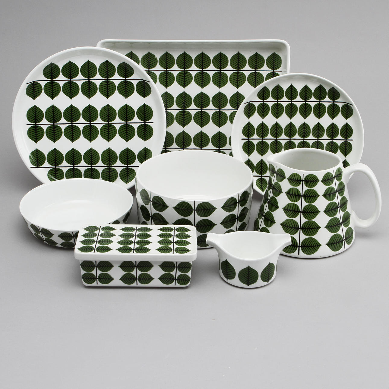 MATSERVIS, 43 delar, flintgods, "Berså", Stig Lindberg, Gustavsberg.