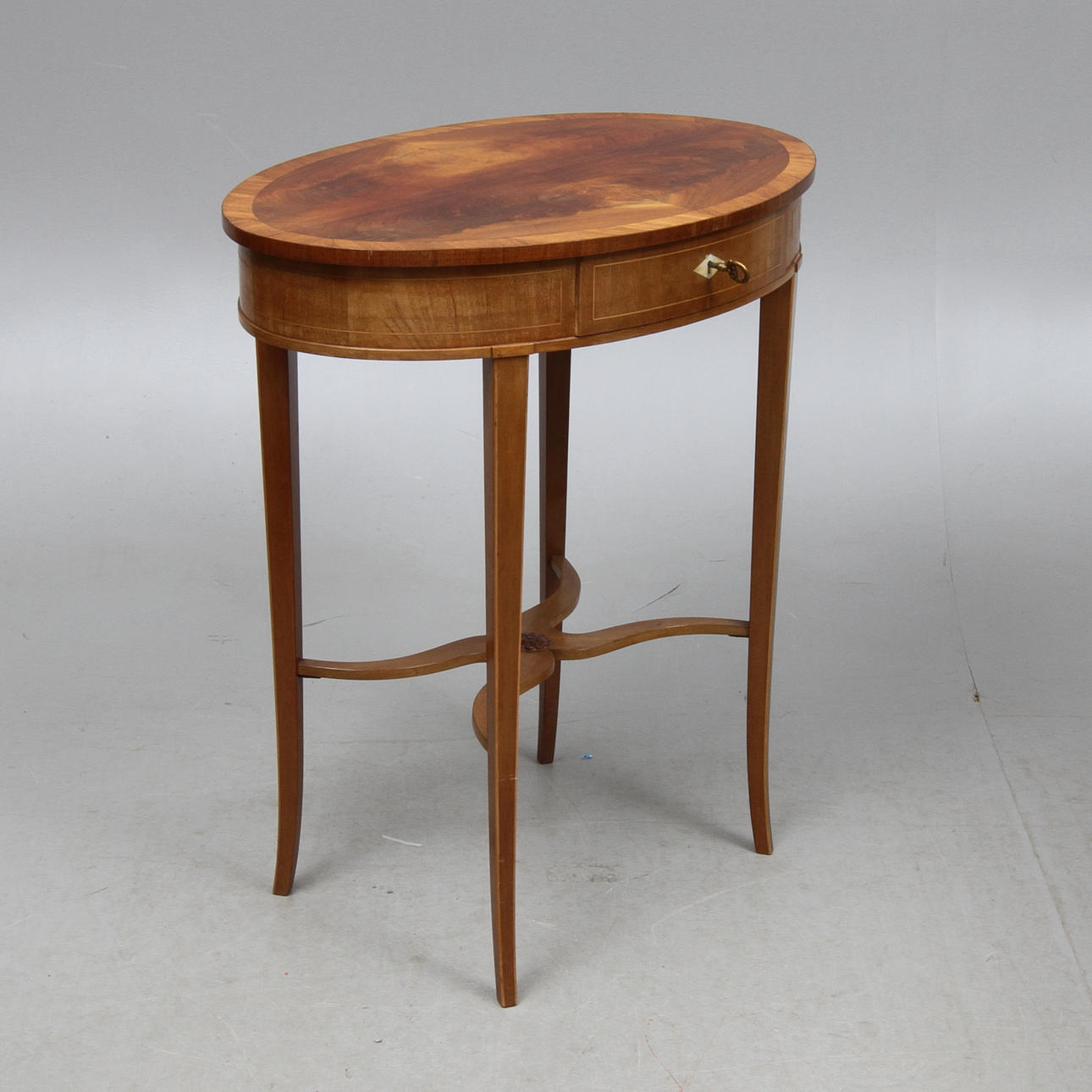 SYBORD, gustaviansk stil, 1900-tal.