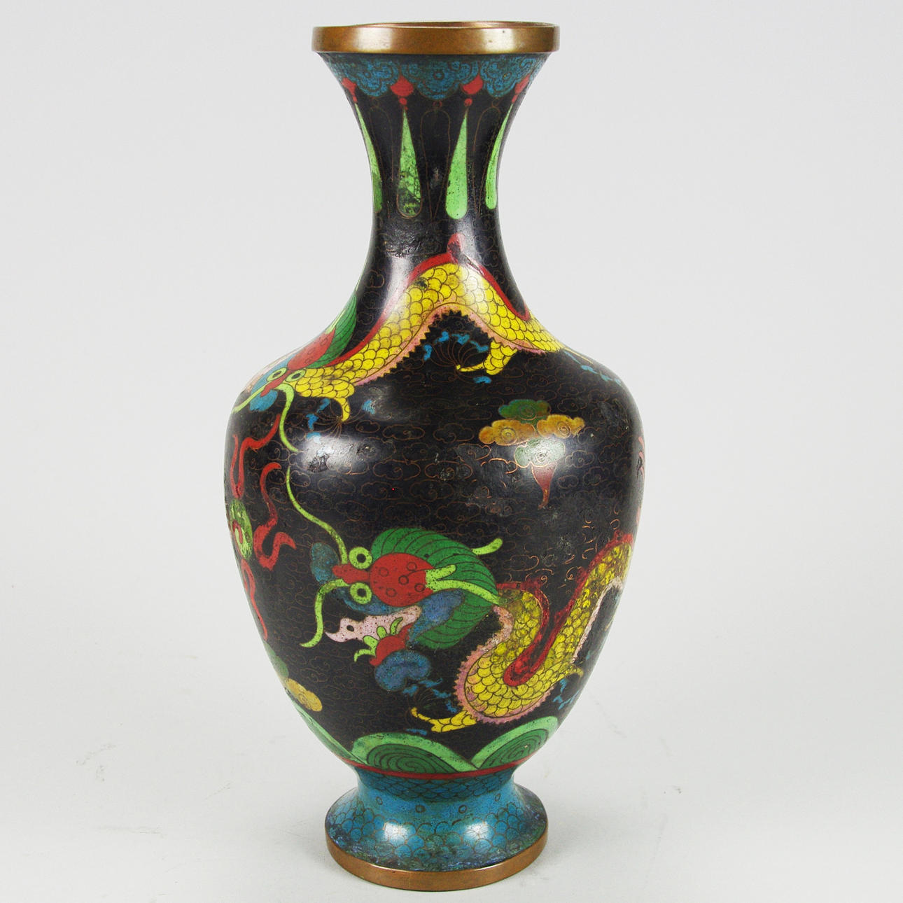 VAS, cloisonne.