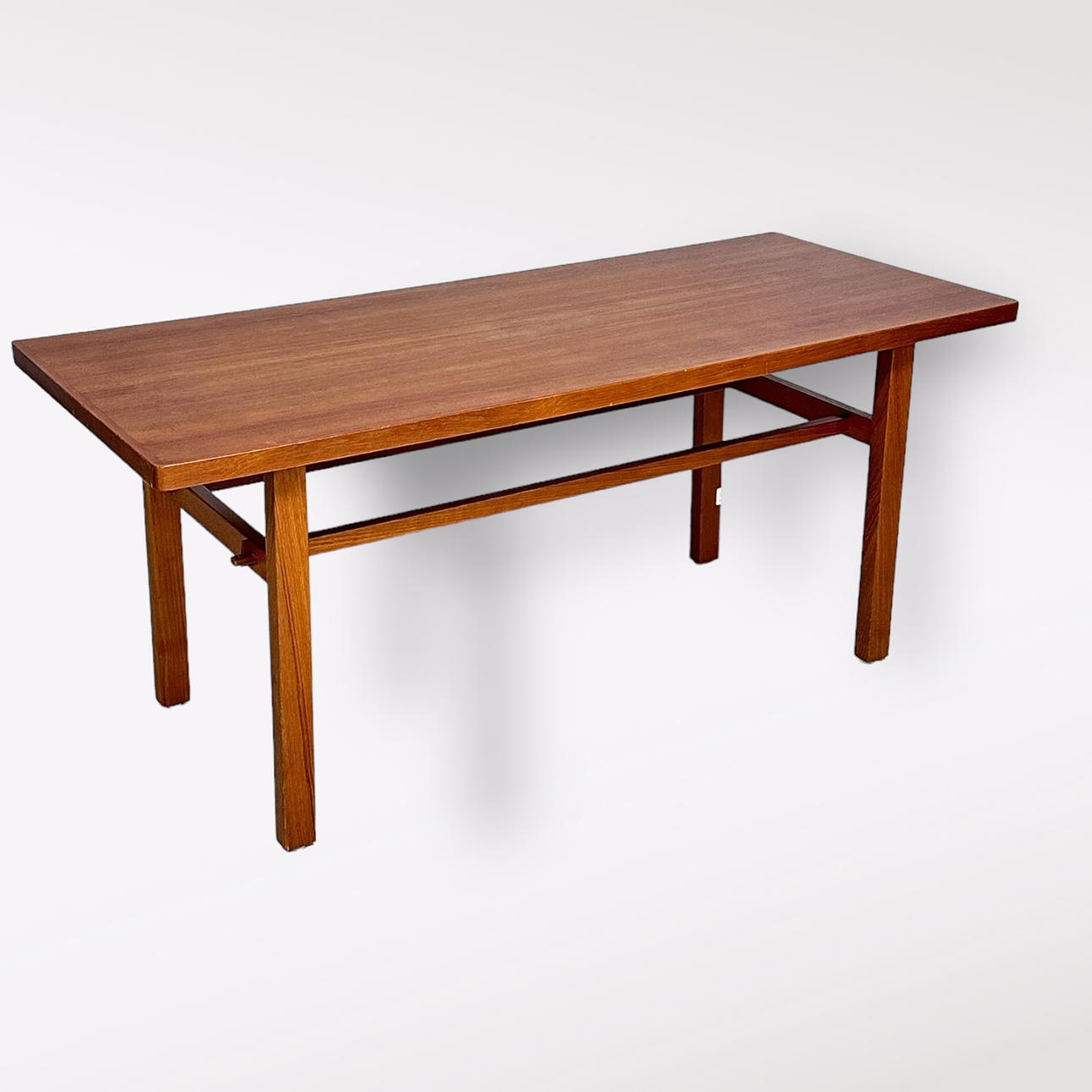 A teak coffee table, 20th century.
