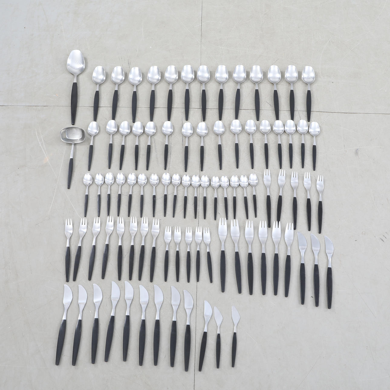 FOLKE ARSTRÖM. Bestik, 87 stykker, „Focus de luxe“, Gense.