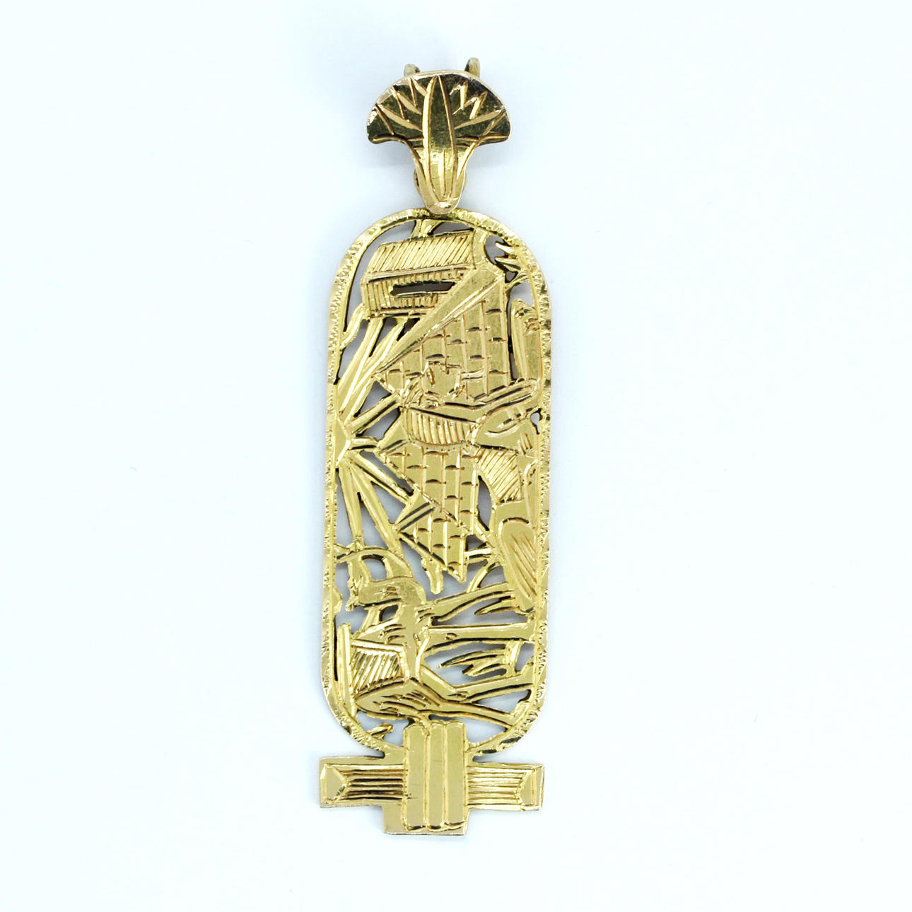 EGYPTIAN GOLD PENDANT.
