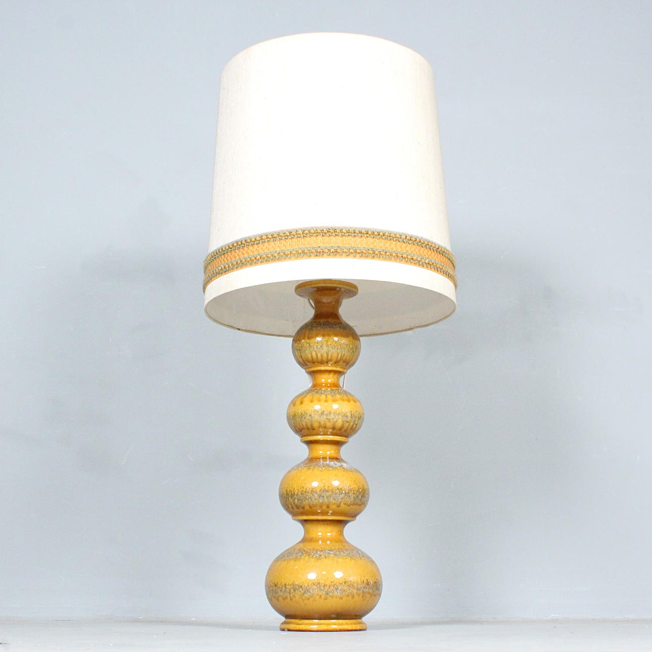 Kaiser lights. Ceramic table lamp, 1960s.