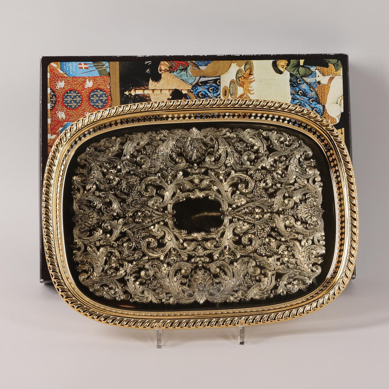 Tarjotin, Scandia kultaa.