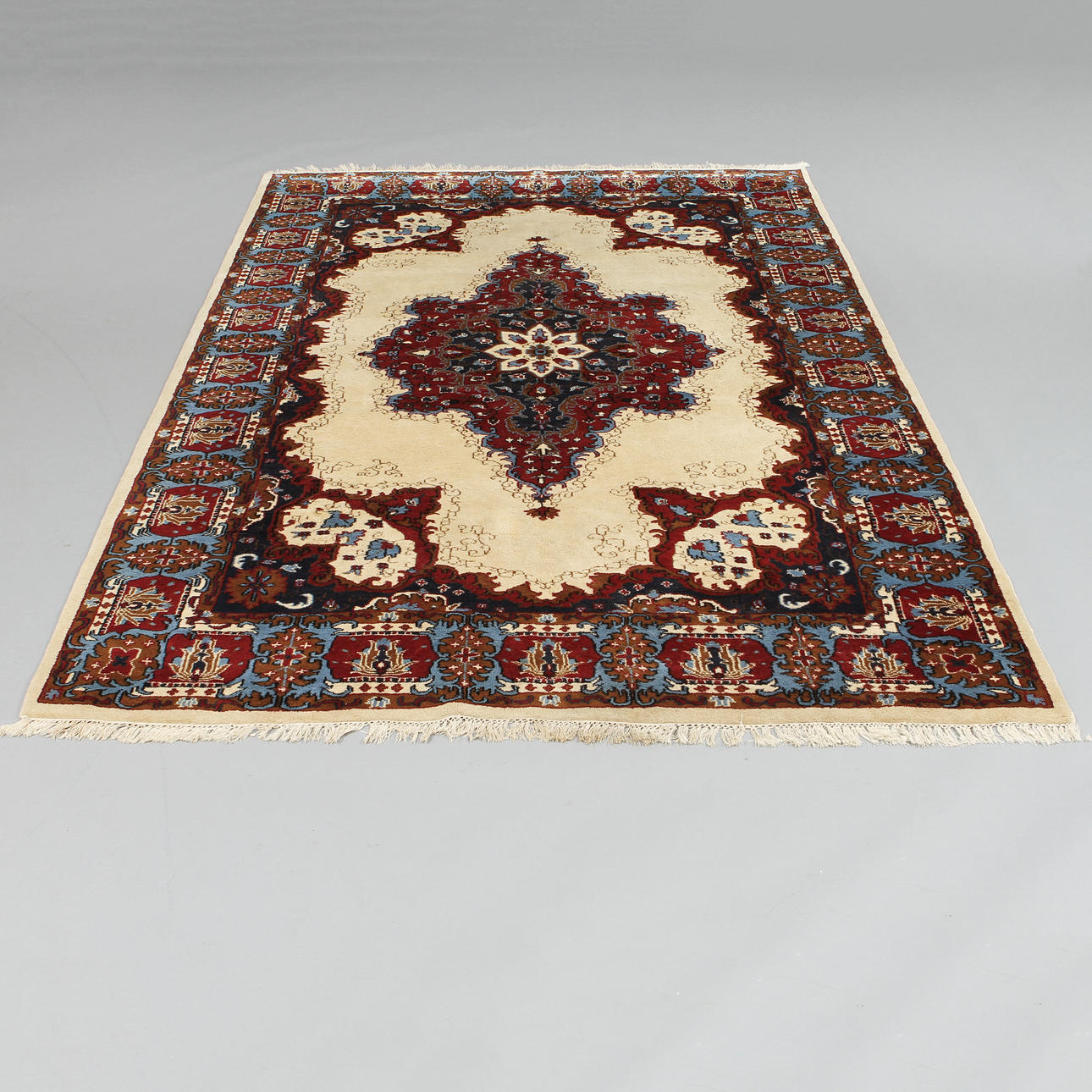 Matta,orientalisk, 295 x 196 cm.