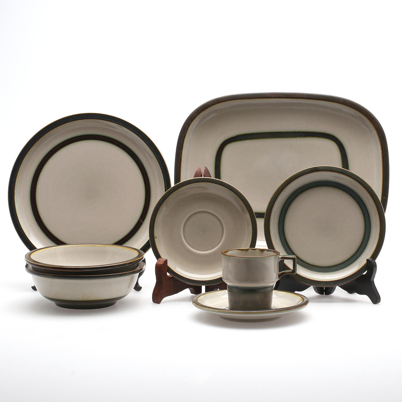 SERVISDELAR, 29 delar, "Tema Stoneware", Bing & Gröndahl, stengods, 1900-tal.