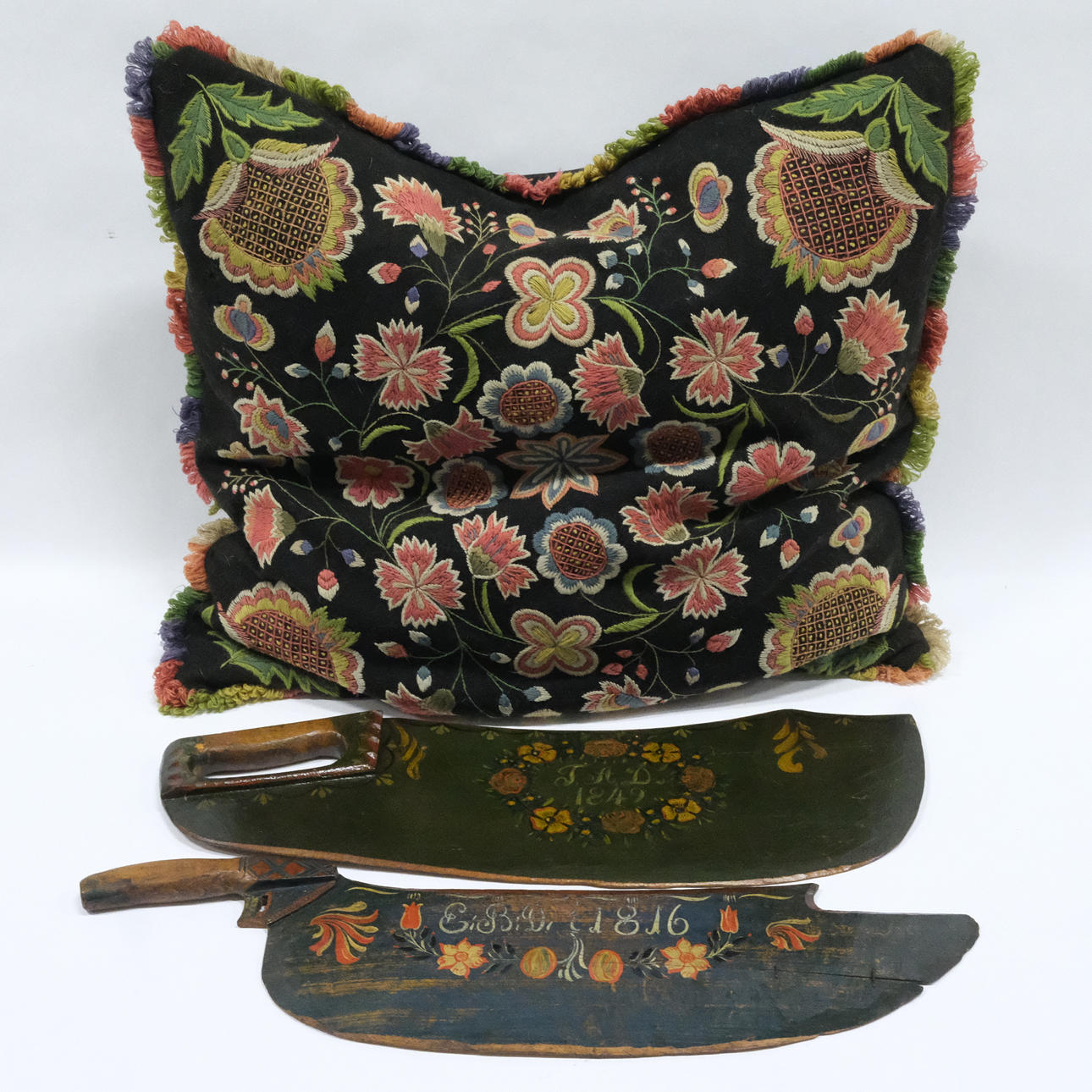 TRES OBJETOS COMUNES.