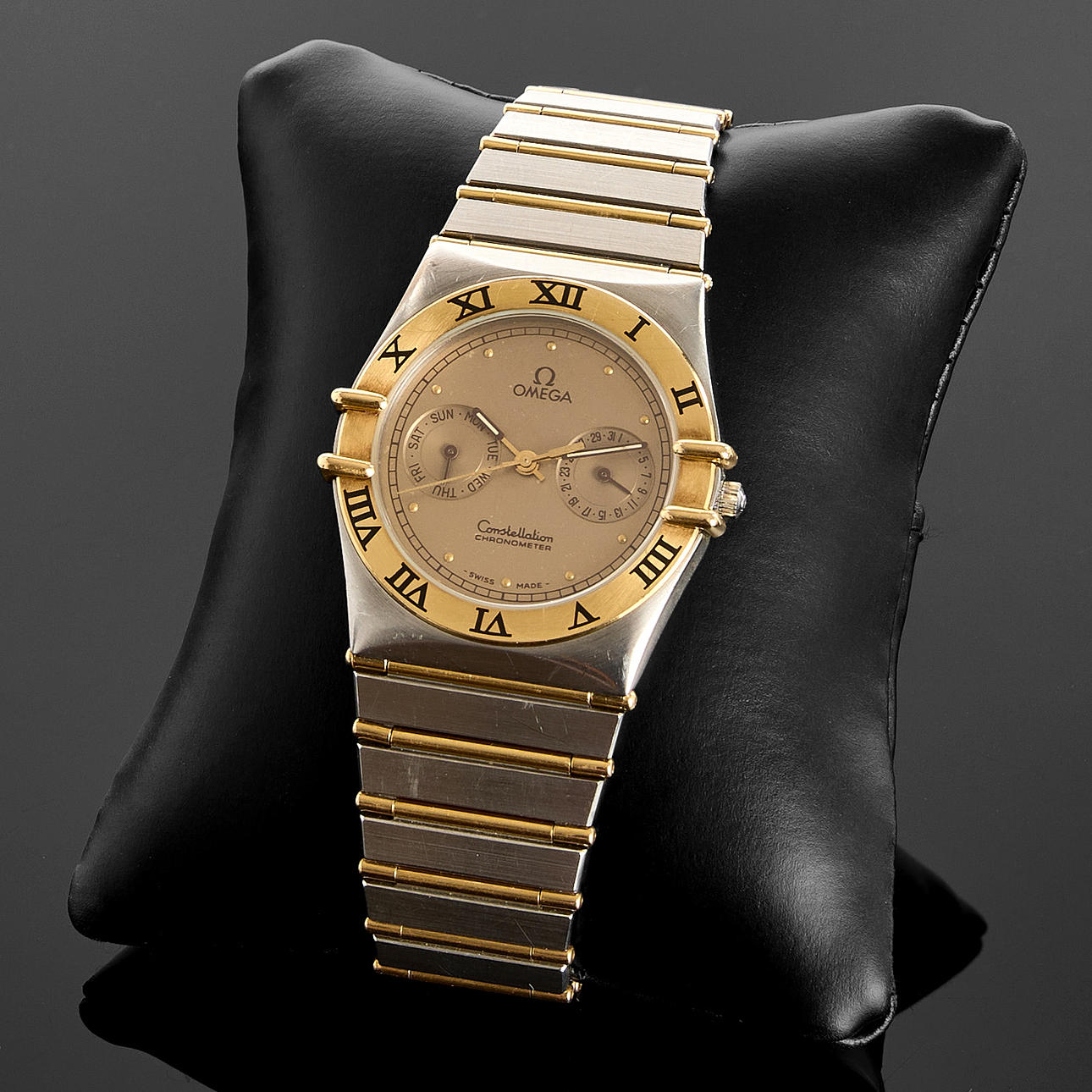 OMEGA, Constellation Manhattan ”OWL”.