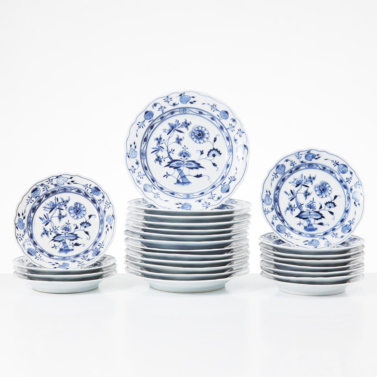 PORSGRUND, Teller, 21 Stück, Zwiebelmuster.