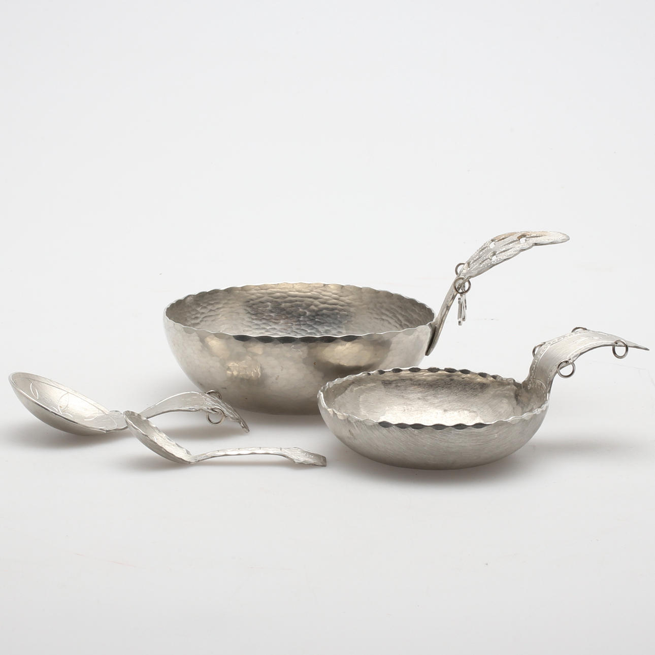 SKÅLAR, med skedar, Jokkmokks tenn, samehantverk, 1900-talets slut.