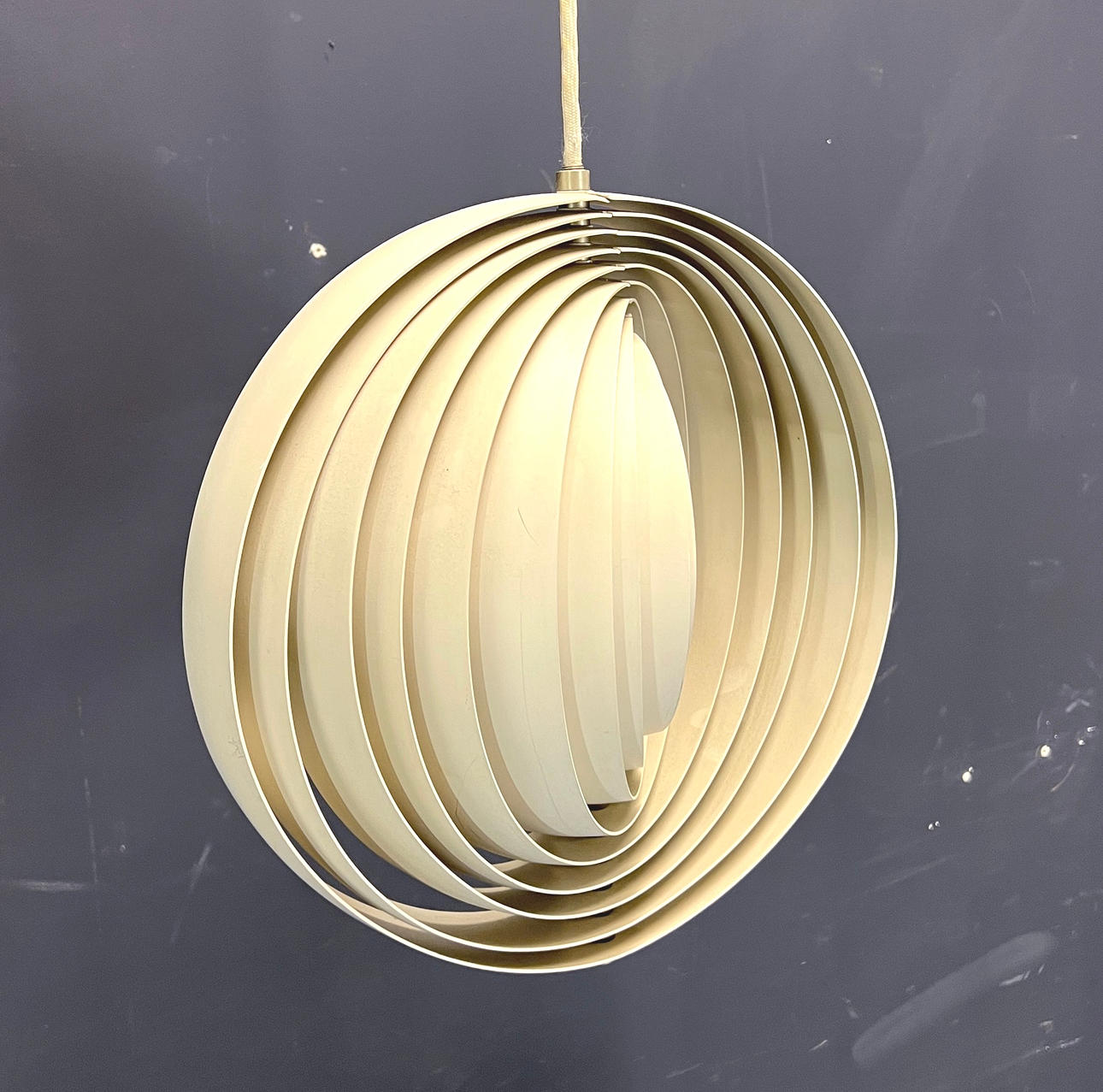 VERNER PANTON. MOON LAMP.