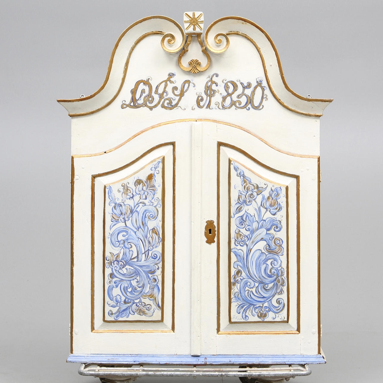 HÄNGSKÅP, allmoge, Norge, 1700/1800 tal.