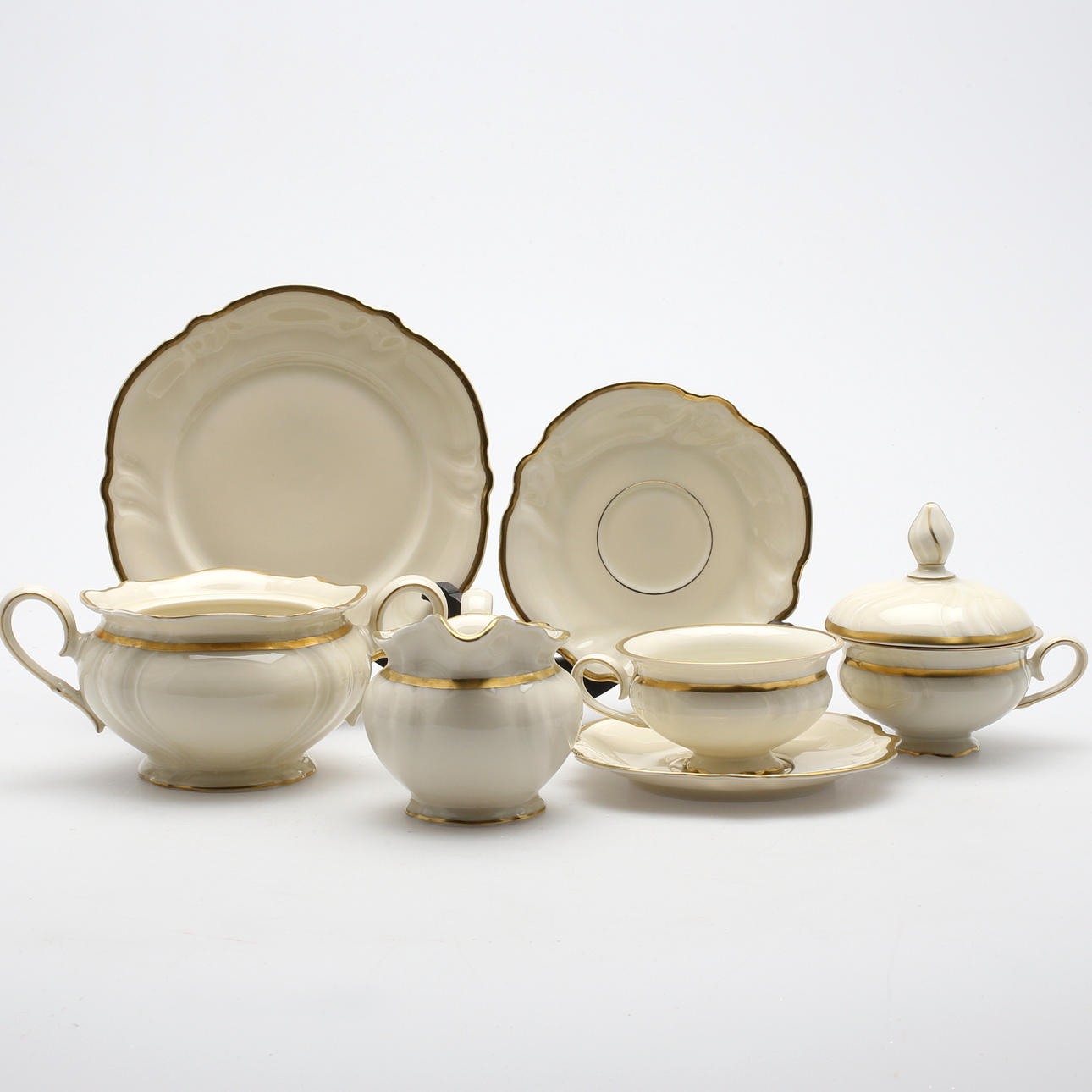 KAFFESERVIS, ca 37 delar, "Victoria", Rosenthal, porslin, 1900-tal.