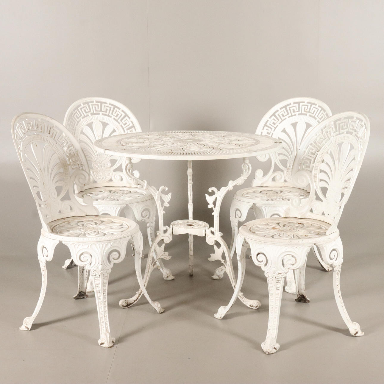 CAFEGRUPP bord med 4 stolar , metall.