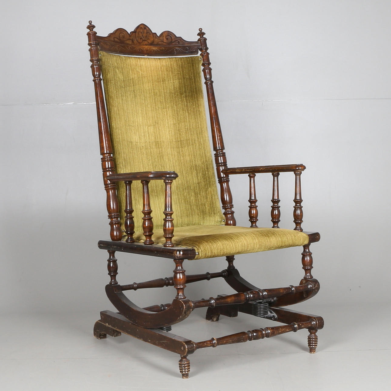 GUNGSTOL, trä, USA, 18/1900-tal.