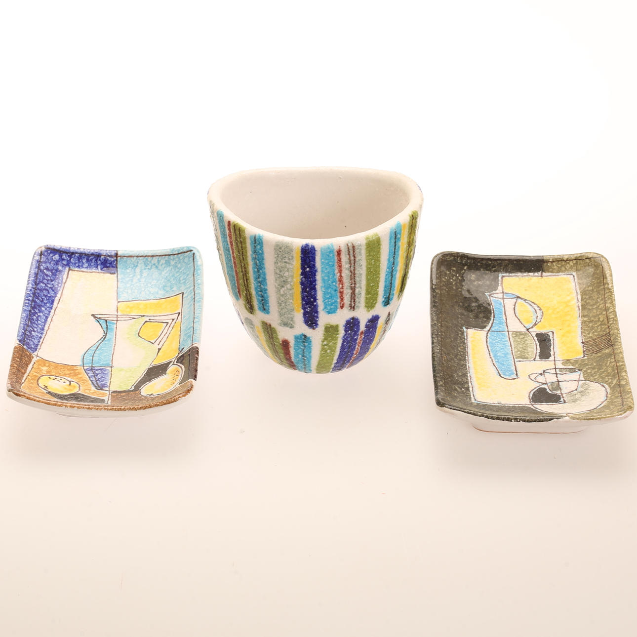ALVINO BAGNI. Vase. Saucer, 2 pieces, ceramic, Italy. Ceramics
