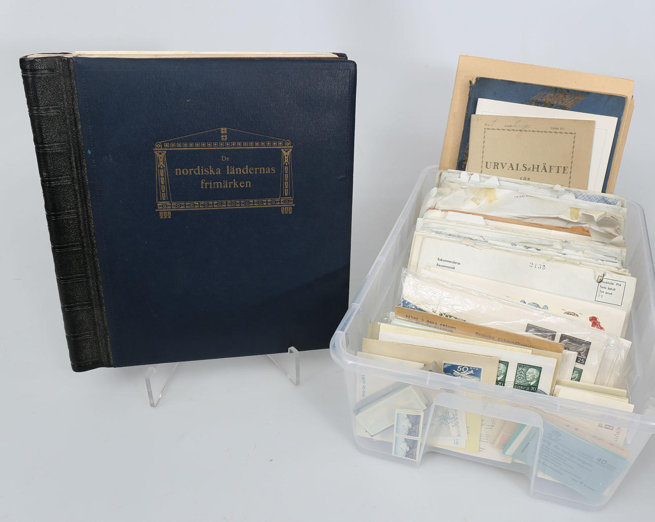 PARTI FÖRSTADAGSBREV OCH FRIMÄRKEN, bland annat postfriska, 1900-tal.