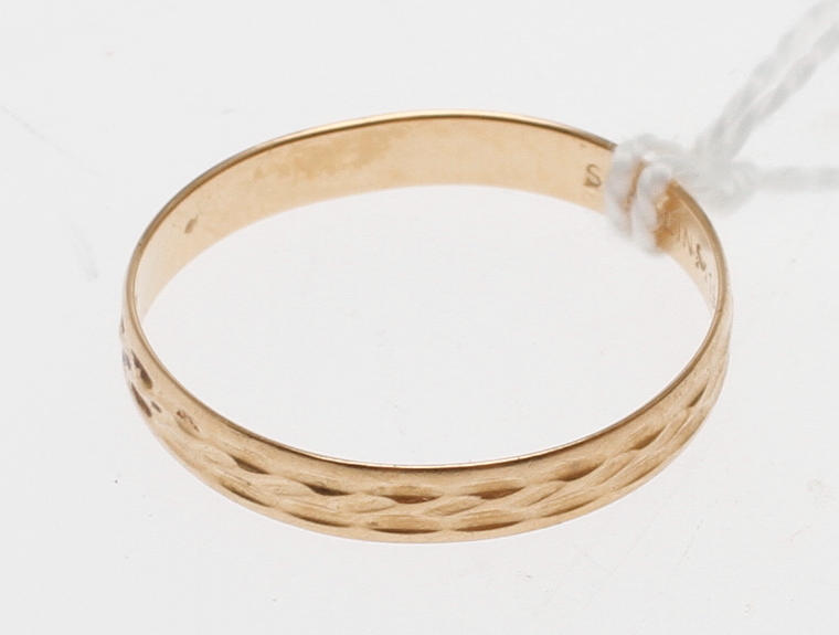 RING, 18k guld, vikt ca 1,7 gram.