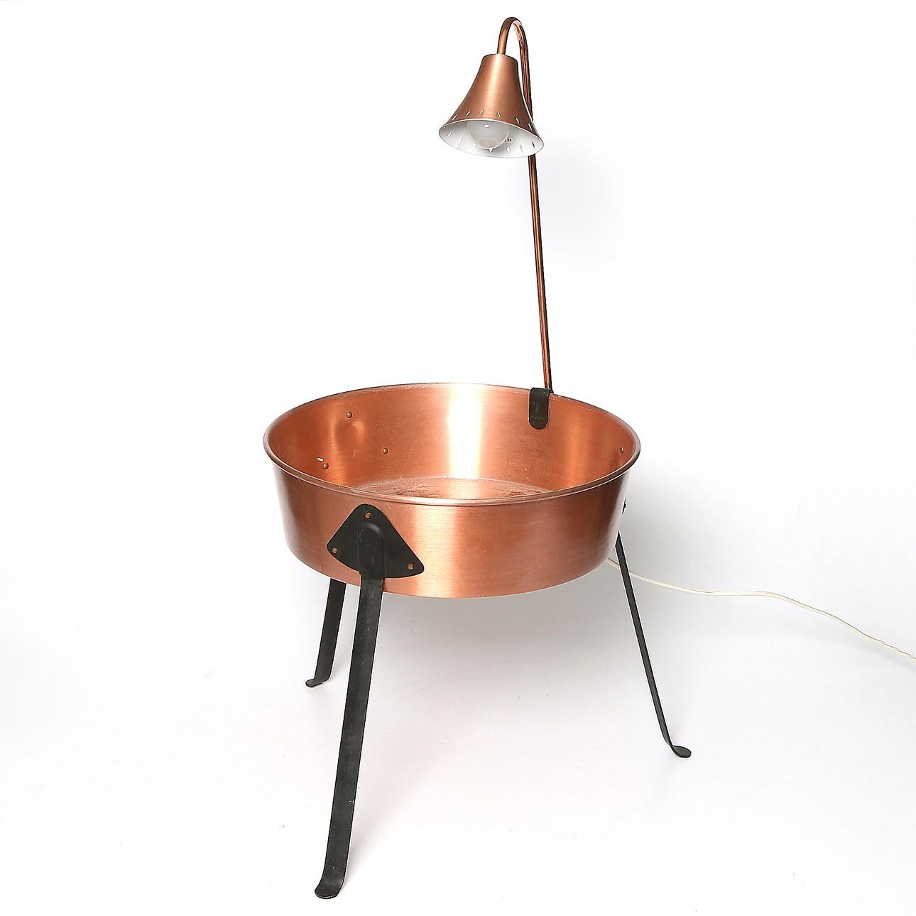 BLOMBORD med BELYSNING, koppar och smide, 1900-talets andra hälft.