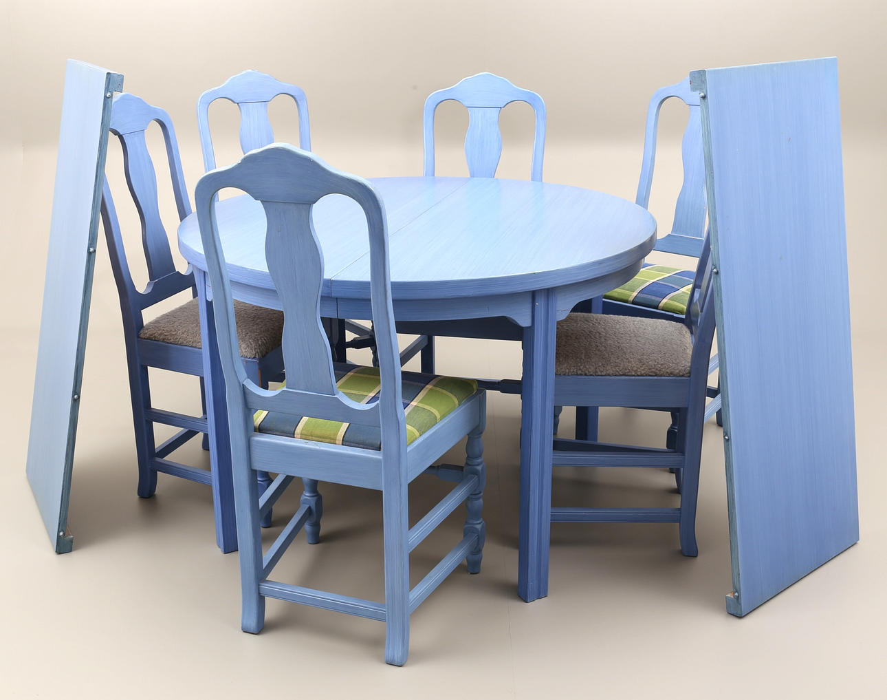 MATGRUPP, 7 delar, 2 inläggsskivor, 1900-tal.