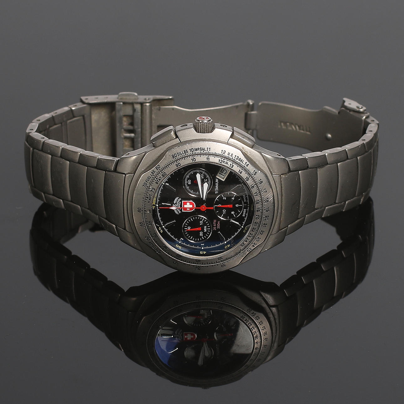 ARMBANDSUR, CX SWISS MILITARY WATCH, "Fallschirmsjäger-Scwartz", Titan, 2009.