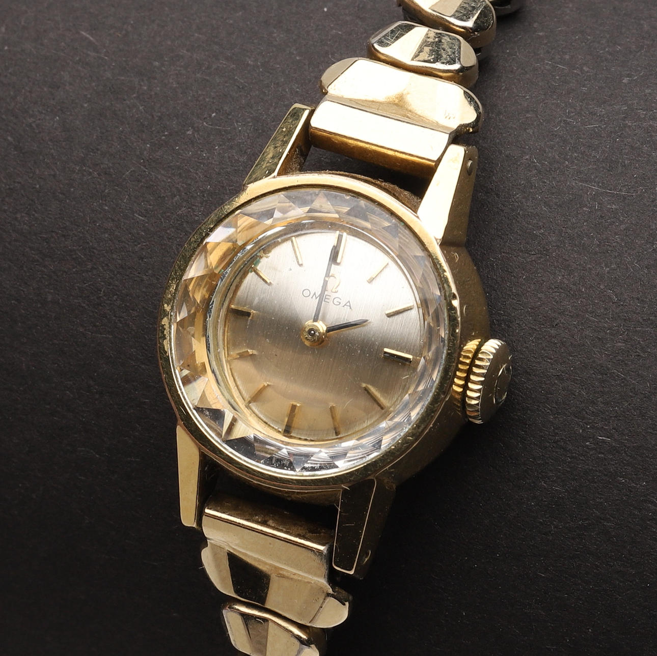 ARMBANDSUR, guld på stål, Omega.