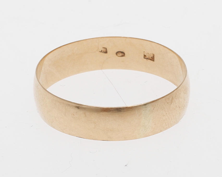 RING, 14k guld, vikt ca 3,7 gram.