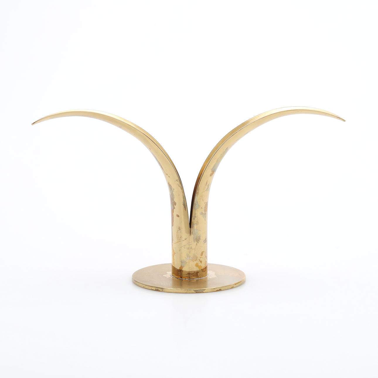 IVAR ÅLENIUS-BJÖRK. „Liljan“, lysestage, messing, Ystad metal.