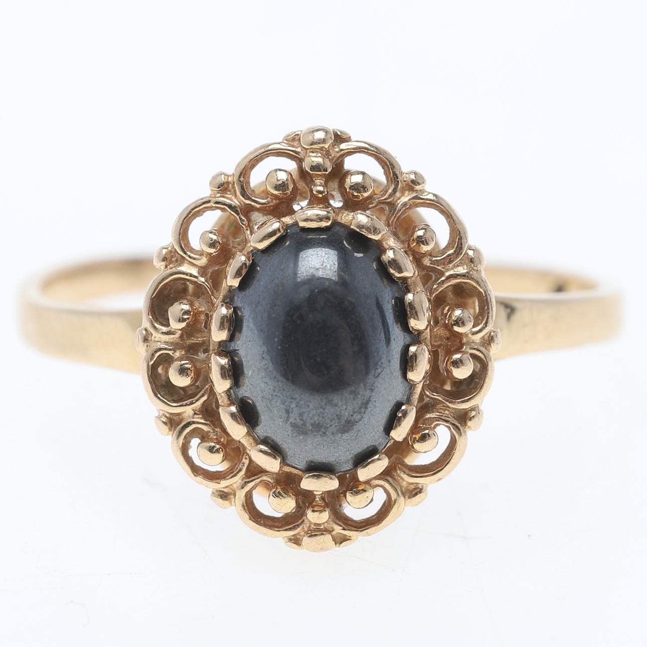 RING, 18K guld med hematit, Bronsil AB.