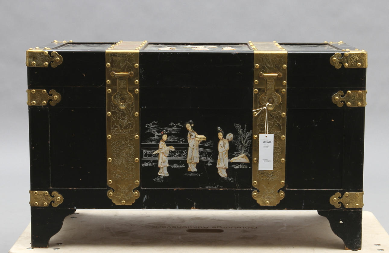 KISTA, Kina, 1900-talets andra hälft.