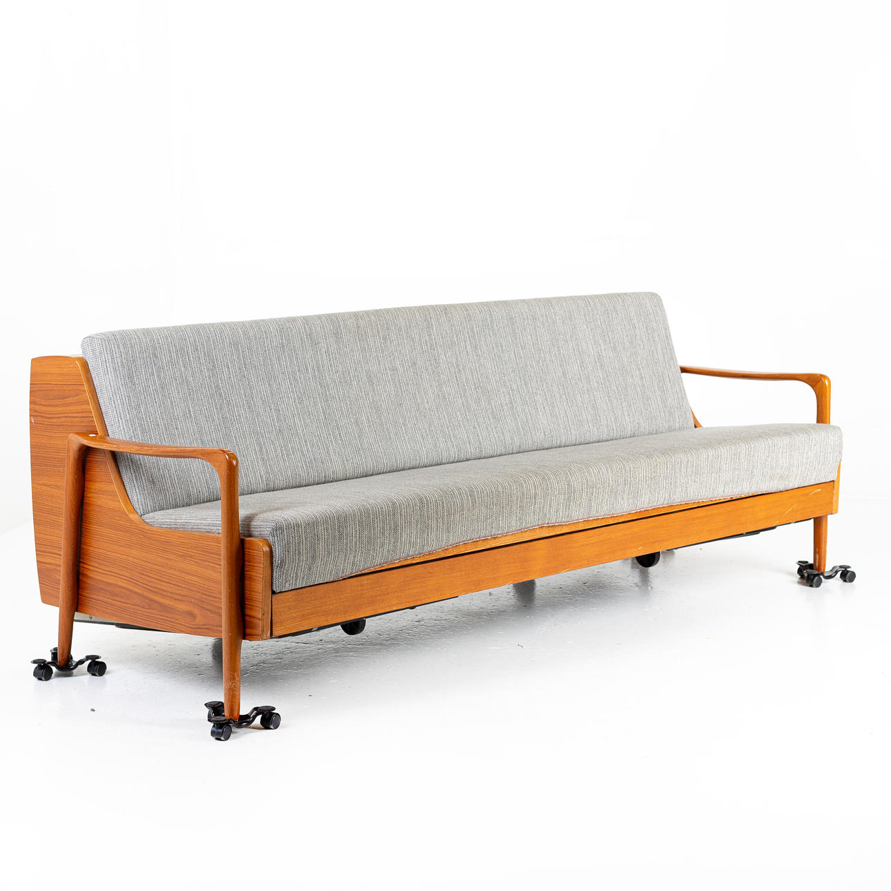 Sovesofa i teak, midten af 1900'erne.