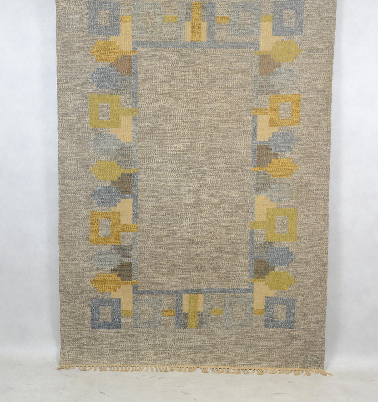 RÖLLAKANMATTA, 200x135 cm.