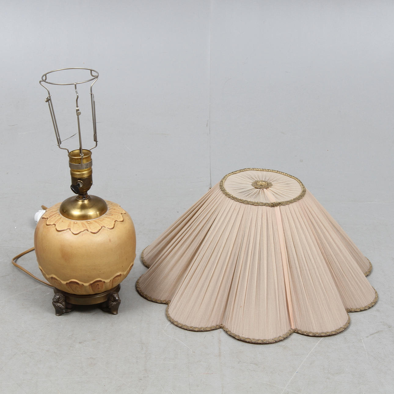 BORDSLAMPA, 1900-tal.