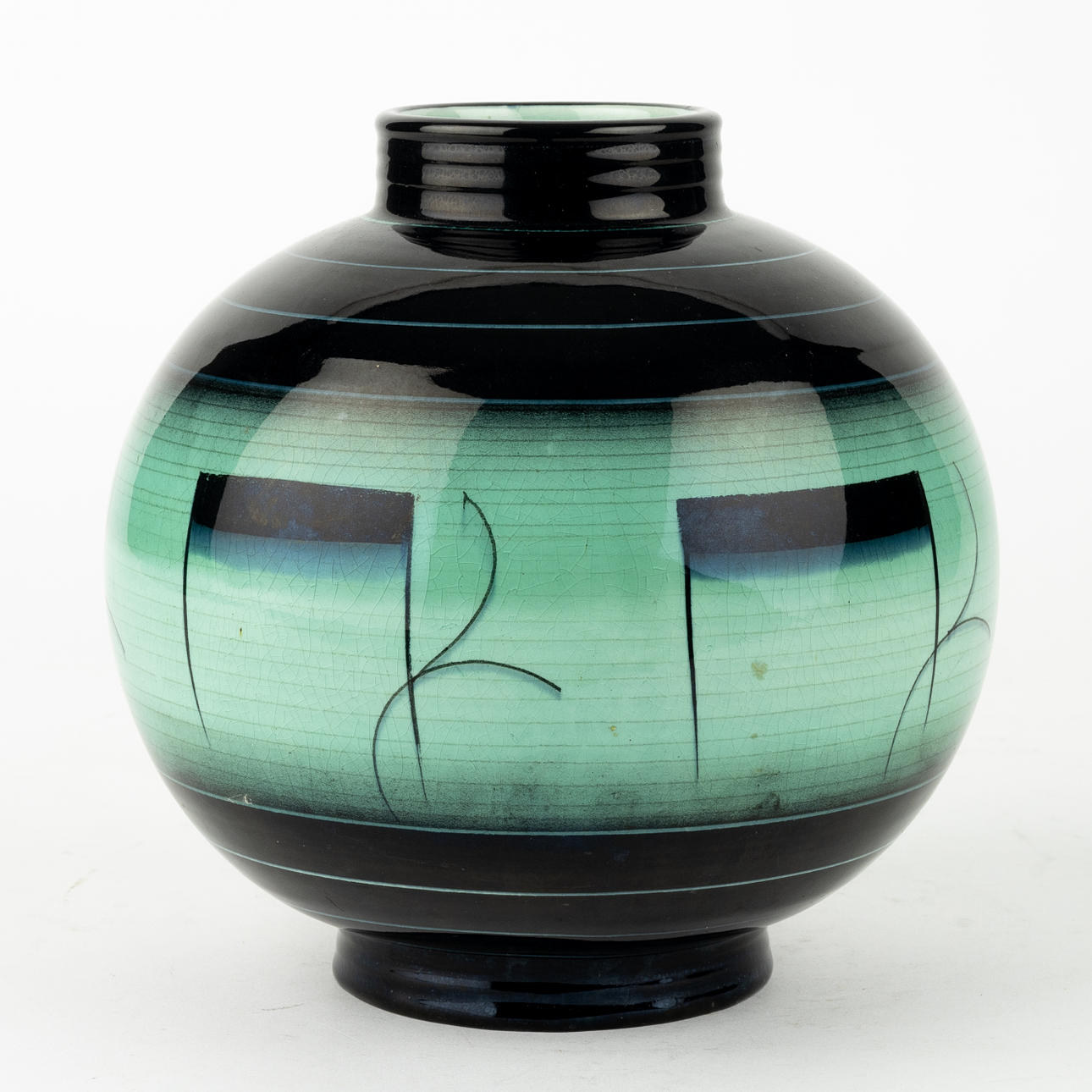 ILSE CLAESSON. Vas, "Serie V", flintgods, Rörstrand.