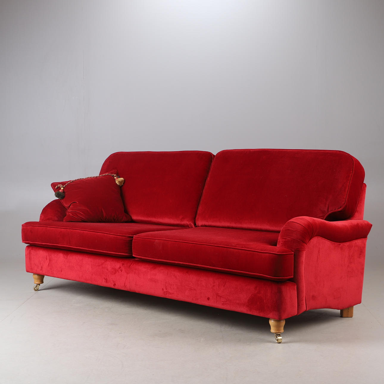 SOFFA, röd textilklädsel, Howard-modell.